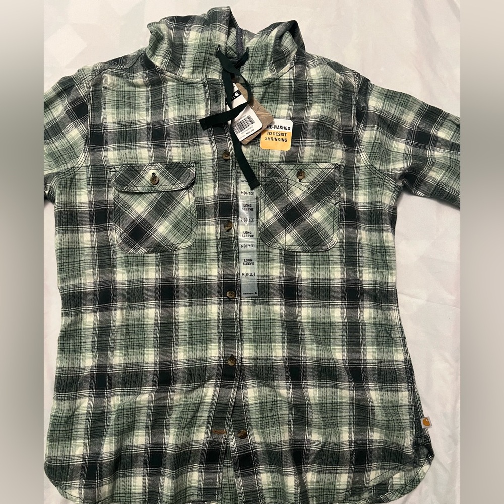 Women’s carhartt long sleeve M 8/10